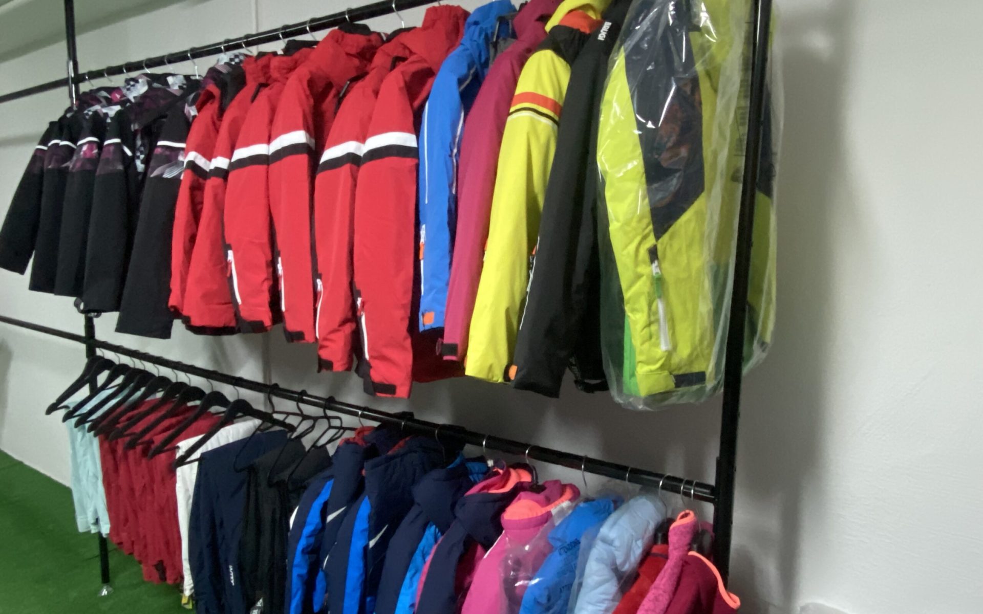 Ropa snow